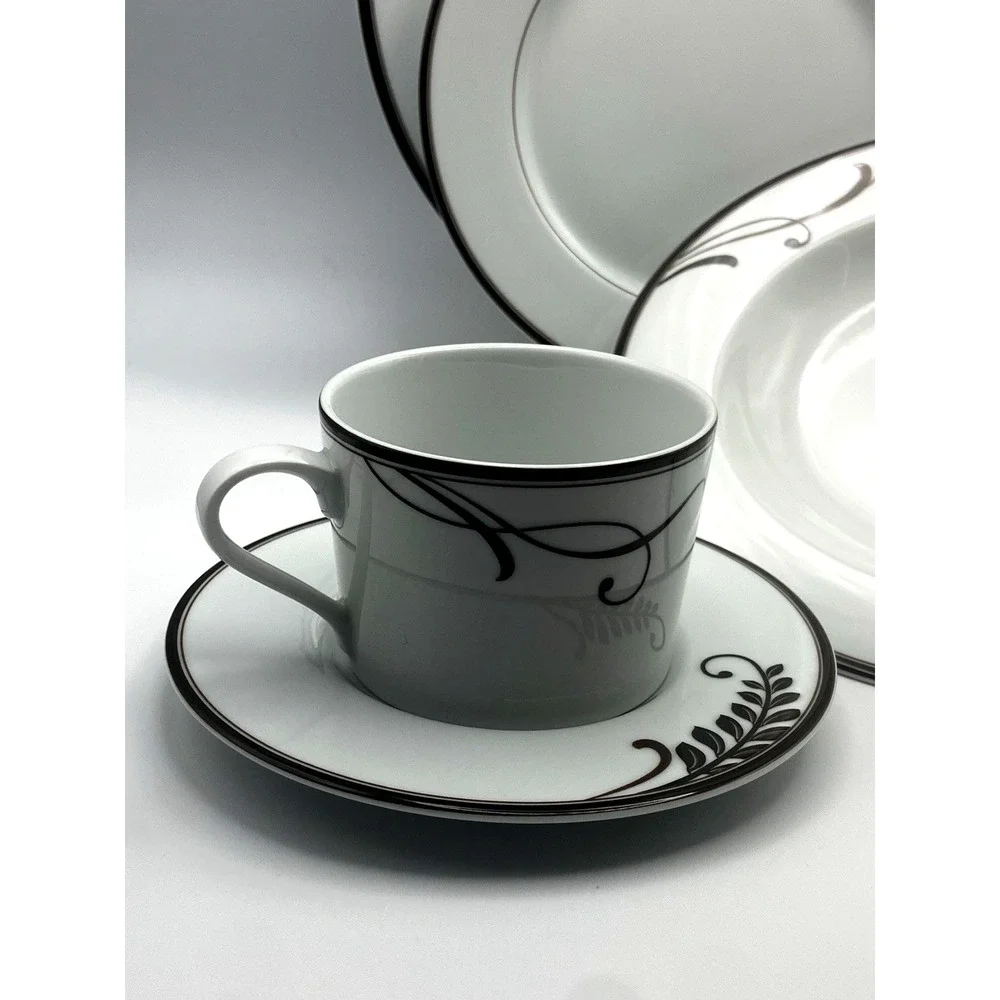 Mikasa Cocoa Blossom Five Piece Place Setting Plate Bowl Cup
